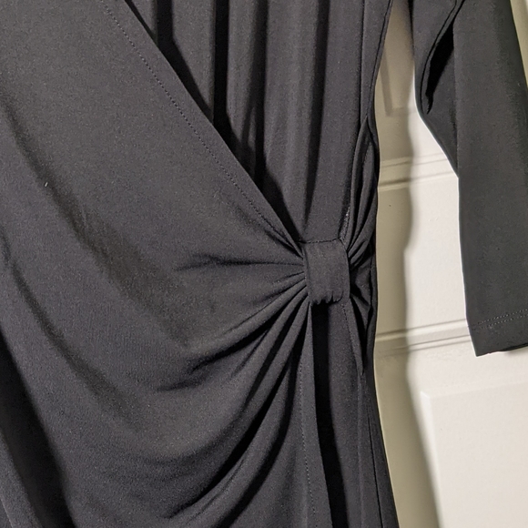 ๐ค Vintage Joan Rivers little black midi wrap dress with 3/4 sleeve - Picture 4 of 9
